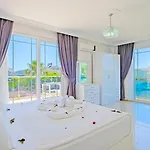 Lucia Fethiye