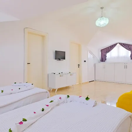 Villa Lucia *